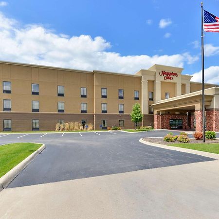 Hampton Inn Muscatine Exterior photo