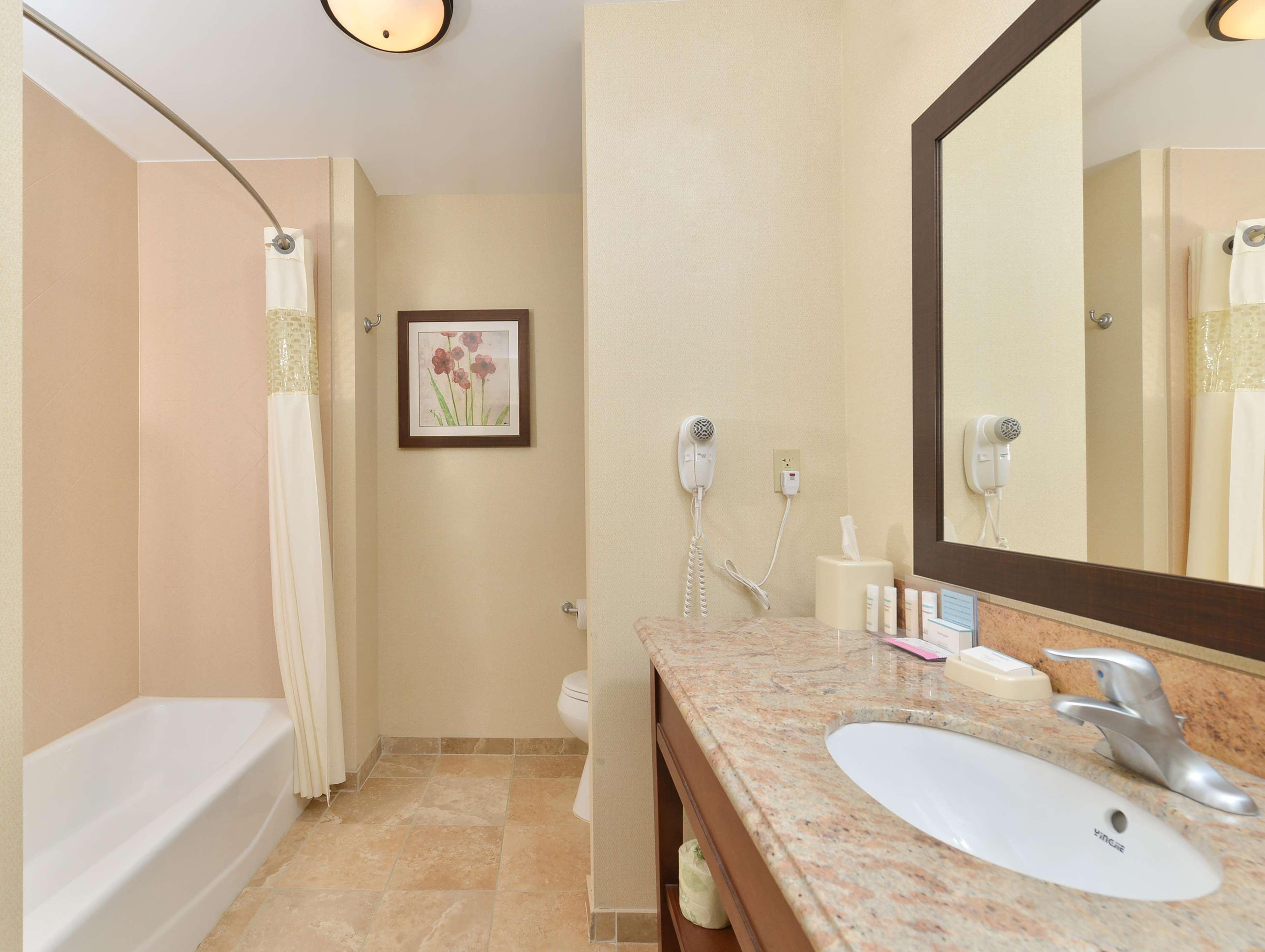 Hampton Inn Muscatine Exterior photo